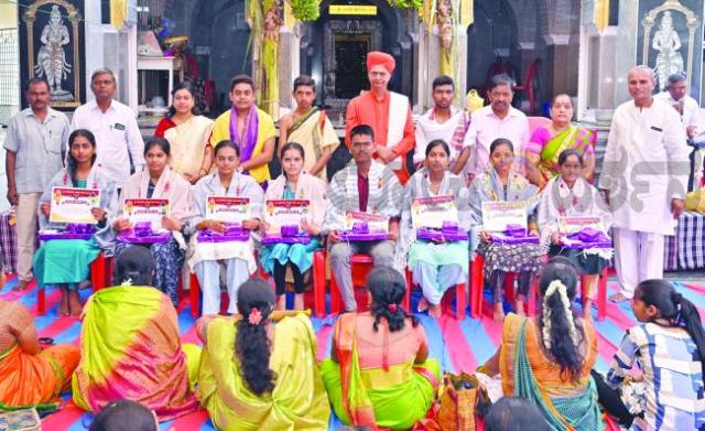 ಶ್ರೀಚಕ್ರದ ಐದನೇ ಮಂಡಲ ಪೂಜೆ ; ಮಹಿಳೆಯರು ಭಾರತೀಯ ಸಂಸ್ಕೃತಿಯನ್ನು ಉಳಿಸಿ-ಬೆಳೆಸಬೇಕು : ಪ್ರಭು ಸ್ವಾಮಿಜಿ  