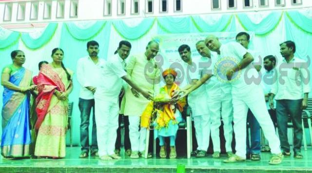 ಶಿಕ್ಷಣದೊಂದಿಗೆ ಮಕ್ಕಳಿಗೆ ಉತ್ತಮ ಸಂಸ್ಕಾರಗಳನ್ನೂ ಕಲಿಸಿ: ಶಾಸಕ ರಾಜುಗೌಡ  