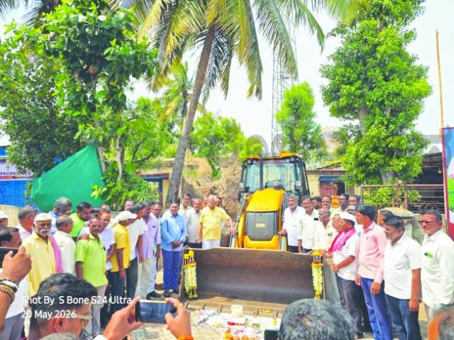 ನೇಜ ಗ್ರಾಮದಲ್ಲಿ ರಸ್ತೆ ಅಭಿವೃದ್ಧಿ ಕಾಮಗಾರಿಗಳಿಗೆ ಚಾಲನೆ : ಗುಣಮಟ್ಟ ಕಾಪಾಡಲು ಸೂಚನೆ 