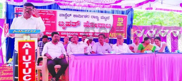ಕನಿಷ್ಠ ವೇತನ ಪರಿಷ್ಕರಣೆ ತಕ್ಷಣ ಜಾರಿಗೆ ಬರುವಂತೆ ಅಧಿಸೂಚನೆ: ಕಾರ್ಮಿಕರ ಹೋರಾಟಕ್ಕೆ ಸಂದ ಜಯ  