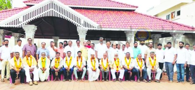 ಗ್ರಾಮದೇವಿ ಜಾತ್ರೆ ಯಶಸ್ವಿಗೆ ಶ್ರಮಿಸಿದ ರೈತರು, ಹಿರಿಯರಿಗೆ ಶಾಸಕ ವೈದ್ಯ ಸನ್ಮಾನ  