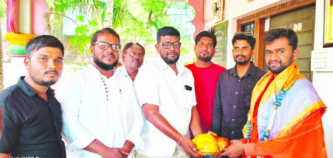 ‘ವ್ಯಸನಮುಕ್ತ ಗ್ರಾಮಗಳನ್ನಾಗಿಸುವ ಓಲೇಮಠದ ಶ್ರೀಗಳ ಕಾರ‌್ಯ ಶ್ಲಾಘನೀಯ’ 