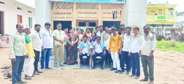 ಕಾರ್ಮಿಕರ ಸಂಘದ ರಾಜ್ಯಾಧ್ಯಕ್ಷರಿಗೆ ಸನ್ಮಾನ 