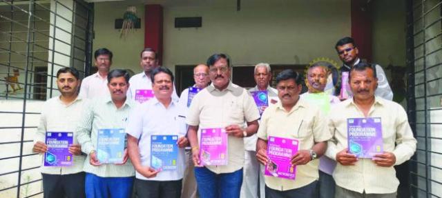 ಮುಂಬರುವ ಶೈಕ್ಷಣಿಕ ವರ್ಷದಿಂದ ಐಐಟಿ ಫೌಂಡೇಶನ್ ತರಗತಿಗಳು ಪ್ರಾರಂಭ: ಸಂಜಯ ಕುಚನೂರೆ 