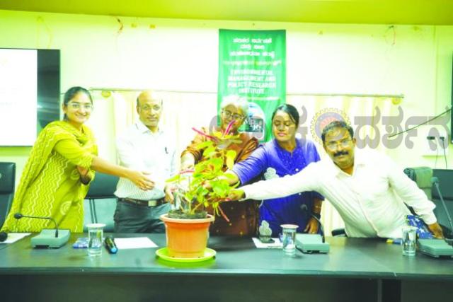 ಹವಾಮಾನ ವೈಪರೀತ್ಯ ಜನರ ಜೀವನಕ್ಕೆ ಕಂಟಕ: ಯೋಗೀಶ್ ಶಿವಾಚಾರ್ಯ 