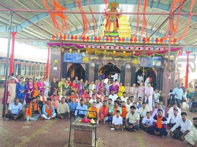 ಮಹಾಲಿಂಗಪುರದಿಂದ ಕುಲಗೋಡಿಗೆ ಭಕ್ತಿಪೂರ್ವಕ ಪಾದಯಾತ್ರೆ  