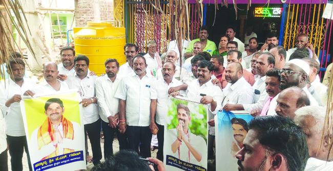 ಜನಪ್ರಿಯ ಶಾಸಕ ಜೆ.ಎನ್‌. ಗಣೇಶ್‌ಗೆ ಸಚಿವ ಸ್ಥಾನ ಸಿಗಲೇಂದು 111 ಇಡುಗಾಯಿ ಅರೆ​‍್ಣ 