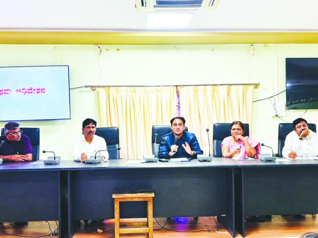  ಎಲೆಕ್ಟೋರಲ್ ಲಿಟರಸಿ ಕ್ಲಬ್ ಸಕ್ರಿಯಗೊಳಿಸುವಂತೆ ಜಿಪಂ ಸಿಇಒ ಮಹಮ್ಮದ್ ಹಾರೀಸ್ ಸುಮೇರ್ ಸೂಚನೆ 
