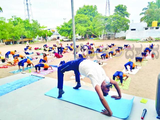ಯೋಗ, ಧ್ಯಾನ, ಪ್ರಾಣಾಯಾಮದಿಂದ ವಿದ್ಯಾರ್ಥಿಗಳಲ್ಲಿ ಏಕಾಗ್ರತೆ, ಜ್ಞಾಪಕ ಶಕ್ತಿ ಹೆಚ್ಚಾಗುತ್ತದೆ: ಶಿವಲಿಂಗ ಪಟ್ಟಣಶೆಟ್ಟಿ 