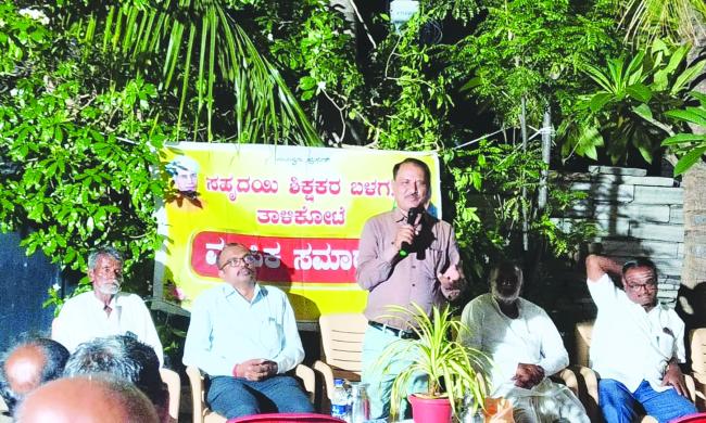 ಮ್ಯಾಗ್ನೆಟ್ ಶಾಲೆ ಸದುಪಯೋಗ ಮಾಡಿಕೊಳ್ಳಿ: ದಮ್ಮೂರಮಠ  