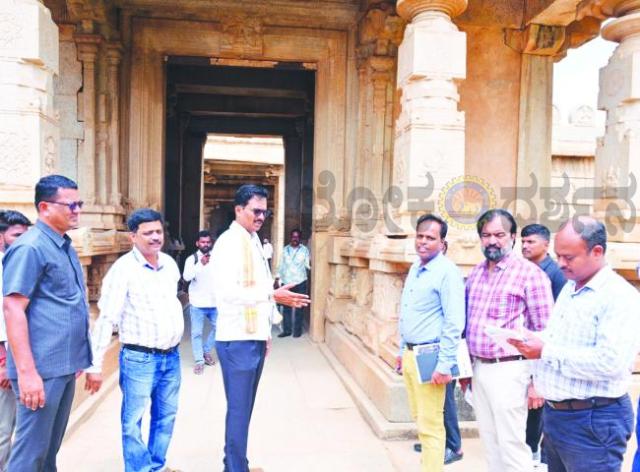 ಹಂಪಿ ಪ್ರವಾಸಿ ತಾಣಗಳ ಮೂಲಸೌಕರ್ಯ ಮೇಲ್ದರ್ಜೆಗೆ ಮತ್ತು ಕನ್ನಡ ವಿವಿ ಅಭಿವೃದ್ಧಿಗೆ ಸಂಸದ ತುಕಾರಾಮ್ ಭರವಸೆ  