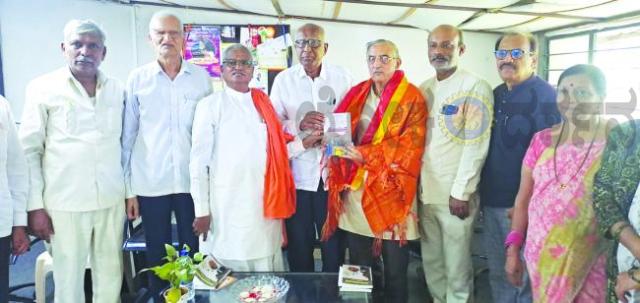 ಸಾಹಿತಿಗಳನ್ನು ಸಮಾಜ ತಾನಾಗಿ ಗುರುತಿಸಿ ಗೌರವಿಸಬೇಕು: ಎಲ್‌.ಎಸ್‌.ಶಾಸ್ತ್ರೀ 