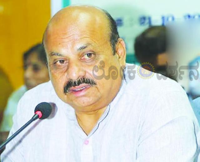 ಹಾವೇರಿ ಹಿಂಸಾಚಾರದ ಹಿಂದೆ ರಾಜಕೀಯ ಆಶ್ರಯವಿದೆ: ಪೊಲೀಸರ ವಿರುದ್ಧ ಕ್ರಮಕ್ಕೆ ಬೊಮ್ಮಾಯಿ ಆಗ್ರಹ