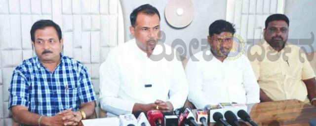 ಪಂಚಮಸಾಲಿ ಸಮಾಜಕ್ಕೆ ಐದು ಸಚಿವ ಸ್ಥಾನ ನೀಡಲು ಆಗ್ರಹ  