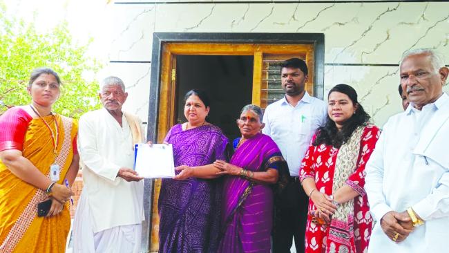 ಕಮಲಾಪುರದಲ್ಲಿ ಎಸ್‌ಐಆರ್ ಪ್ರಕ್ರಿಯೆಗೆ ಜಿಲ್ಲಾಧಿಕಾರಿಗಳಿಂದ ಅಧಿಕೃತ ಚಾಲನೆ