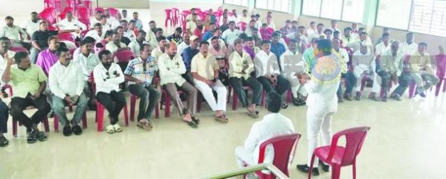 ಎಸ್‌ಆಯ್‌ಆರ್ : ಮತದಾನದ ಹಕ್ಕು ಕೈ ತಪ್ಪದಂತೆ ಎಚ್ಚರ ವಹಿಸಲು ಸಿದ್ದು ಕೊಣ್ಣೂರ ಕರೆ  