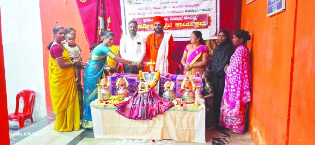 ಮಹಿಳಾ ಸಬಲೀಕರಣದಿಂದ ಸಮಾಜದ ಅಭಿವೃದ್ಧಿ ಸಾಧ್ಯ: ಮಹಾದೇವ ಸ್ವಾಮೀಜಿ  