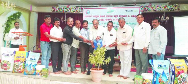 ಸಾವಯವ ಕೃಷಿಯಿಂದ ಕಬ್ಬು ಬೆಳೆ ಆರೋಗ್ಯಕರ: ಡಾ. ಮಂಜುನಾಥ ಚವರಡ್ಡಿ 