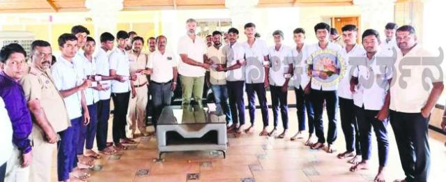 ವಿದ್ಯಾರ್ಥಿಗಳಿಗೆ ಉಚಿತ ಬಸ್ಪಾಸ್ ವಿತರಣೆಗೆ ಚಾಲನೆ  