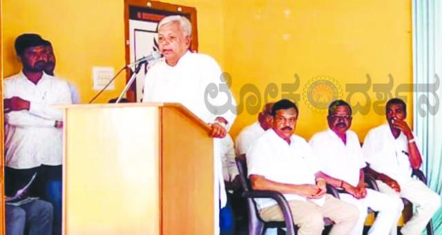 ಮತದಾನದ ಹಕ್ಕು ಕಳೆದುಕೊಳ್ಳಬೇಡಿ: ಶಾಸಕ ಬಸವರಾಜ ಶಿವಣ್ಣವರ ಕರೆ  