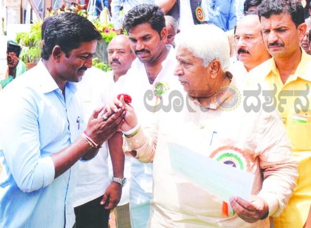ಎಚ್‌.ಕೆ. ಪಾಟೀಲರಿಗೆ ಸಚಿವ ಸ್ಥಾನ ನೀಡಬೇಕು: ಕೃಷ್ಣ ಎಚ್‌. ಹಡಪದ ಆಗ್ರಹ  