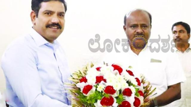 ಕಾಂಗ್ರೆಸ್ ವಿರುದ್ಧ ಜಂಟಿ ಕಾರ್ಯತಂತ್ರ ರೂಪಿಸಲು ವಿಜಯೇಂದ್ರ–ಎಚ್‌ಡಿಕೆ ಭೇಟಿ, ಬಿಜೆಪಿ–ಜೆಡಿಎಸ್ ಮೈತ್ರಿ ಚುನಾವಣಾ ಸಜ್ಜಿಗೆ ಚಾಲನೆ