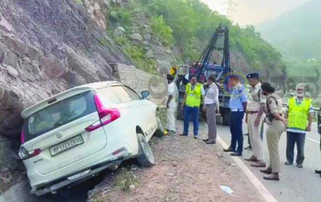 ಜಮ್ಮು-ಕಾಶ್ಮೀರದ ಉಧಂಪುರದಲ್ಲಿ ಅಮರನಾಥ ಯಾತ್ರಿಕರ ವಾಹನ ಅಪಘಾತ: ಆರು ಮಂದಿಗೆ ಗಾಯ, ಓರ್ವ ಮಹಿಳೆ ಗಂಭೀರ