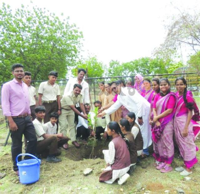 ವಿಪಿಎಂ ಶಾಲೆಯಲ್ಲಿ ವನಮಹೋತ್ಸವ  
