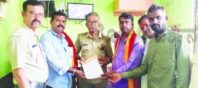 ರಾಣೆಬೆನ್ನೂರು ಇಂದ ಸಂಚರಿಸುವ ರಾಜ್ಯ ಸಾರಿಗೆ ಸಂಸ್ಥೆ ಬಸ್ ಮಾಕನೂರು ಕ್ರಾಸ್ಸ್‌ ಗೆ ನಿಲ್ಲಿಸಲು ಆಗ್ರಹ  