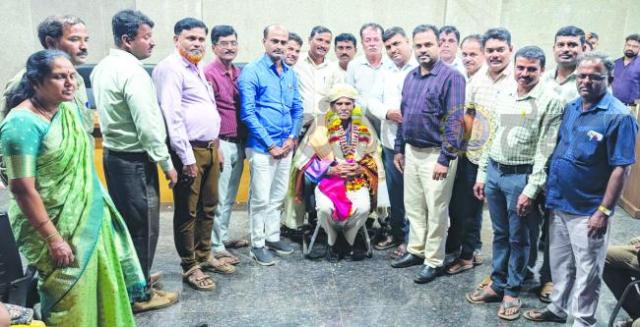 ನಾನೆಂದೂ ಪ್ರಶಸ್ತಿ ಅರಸಿ ಹೋಗಿಲ್ಲ : ಬಿಇಓ ಅಂಬಿಗೇರ