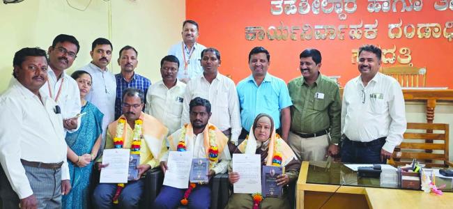 ಎಸ್‌ಐಆರ್ ಕಾರ್ಯವನ್ನು ಯಶಸ್ವಿಯಾಗಿ ಪೂರ್ಣಗೊಳಿಸಿದ ಬಿಎಲ್‌ಒಗಳಿಗೆ ಸನ್ಮಾನ 