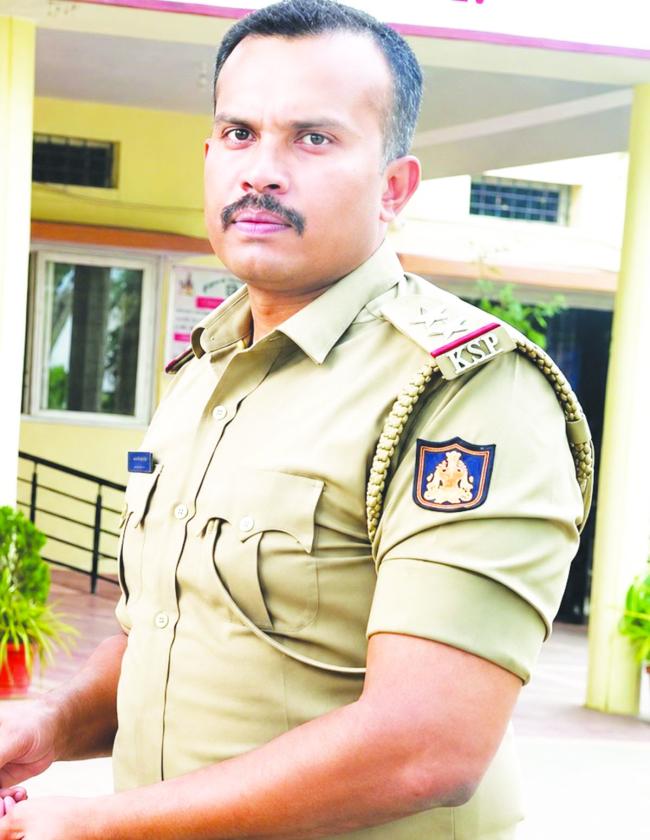 ರೈತನೊಂದಿಗೆ ದುರ್ವರ್ತನೆ ಆರೋಪ: ಬೇವುರು ಪಿಎಸ್‌ಐ ವರ್ಗಾವಣೆ  