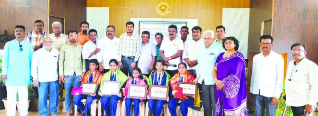 ಪತ್ರಿಕಾ ದಿನಾಚರಣೆ: ಜವಾಬ್ದಾರಿಯುತ ಪತ್ರಿಕೋದ್ಯಮದ ಮಹತ್ವಕ್ಕೆ ಒತ್ತು 