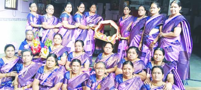 ಅಥಣಿ ಸುಧಾ ಭಜನಾ ಮಂಡಳದಿಂದ ಏಕಾದಶಿ ನಿಮಿತ್ಯ ಪಲ್ಲಕ್ಕಿ ಉತ್ಸವ  