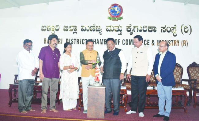 ಆರೋಗ್ಯವಂತ ಸಮಾಜದಿಂದ ಆರೋಗ್ಯಕರ ರಾಷ್ಟ್ರ ನಿರ್ಮಾಣ ಸಾಧ್ಯ: ಅವ್ವಾರು ಮಂಜುನಾಥ್  