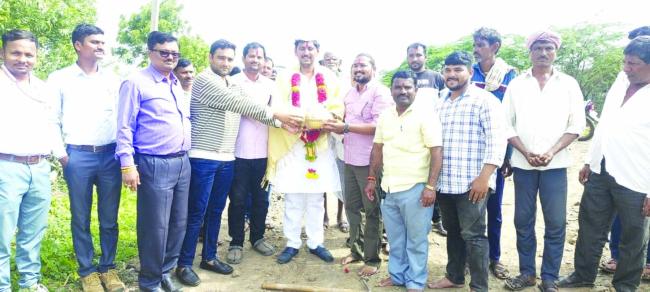 ಅಥಣಿ ಕ್ಷೇತ್ರದಲ್ಲಿ ಅಭಿವೃದ್ಧಿ ಕಾಮಗಾರಿಗಳಿಗೆ ಭೂಮಿ ಪೂಜೆ - ಚಿದಾನಂದ ಸವದಿ 