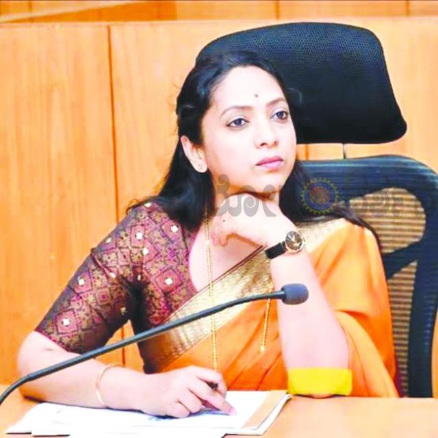       ರಾಜ್ಯ ಮಹಿಳಾ ಆಯೋಗದ ಅಧ್ಯಕ್ಷರ ಜಿಲ್ಲಾ ಪ್ರವಾಸ ಕಾರ್ಯಕ್ರಮ 