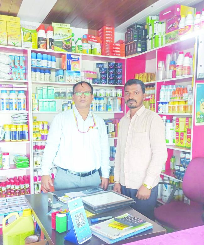 ರೈಬಾಗದಲ್ಲಿ ರಸಗೊಬ್ಬರ ಅಂಗಡಿಗಳ ಮೇಲೆ ಕೃಷಿ ಇಲಾಖೆ ಪರೀಶೀಲನೆ  