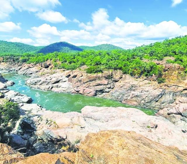 ಮೇಕೆದಾಟು ಡಿಪಿಆರ್‌ನ್ನು ಹಿಂದಿರುಗಿಸಿದ ಕೇಂದ್ರ; ಸಿಡಬ್ಲ್ಯೂಡಿಟಿ ತೀರ್ಪಿಗೆ ಅನುಗುಣವಾಗಿ ಪರಿಷ್ಕರಿಸಲು ಕರ್ನಾಟಕಕ್ಕೆ ಸೂಚನೆ