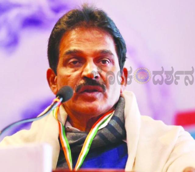 ವಿದ್ಯಾರ್ಥಿಗಳ ಪ್ರತಿಭಟನೆ ವೇಳೆ ಗುಂಡಿನ ದಾಳಿ ಕುರಿತ ಹೇಳಿಕೆ: ಜಿತೇಂದ್ರ ಸಿಂಗ್ ವಿರುದ್ಧ ಕಾಂಗ್ರೆಸ್ ವಿಶೇಷಾಧಿಕಾರ ಪ್ರಸ್ತಾವನೆ ಮಂಡನೆ