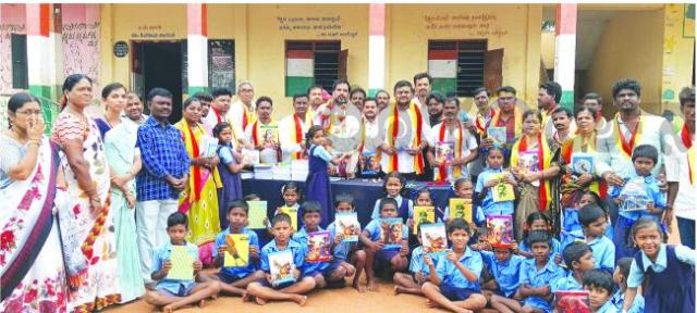 ಕನ್ನಡ ನಾಡು-ನುಡಿಗಾಗಿ ಜೀವನ ಮುಡಿಪಾಗಿಟ್ಟಿದ್ದೇವೆ: ಮಲ್ಲಿಕಾರ್ಜುನ  