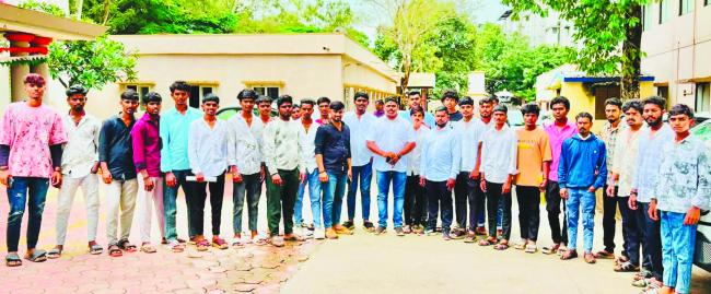 ವಾಲ್ಮೀಕಿ ಸಮುದಾಯದ ಬೇಡಿಕೆಗಳ ಈಡೇರಿಕೆಗೆ ಆಗ್ರಹ: ಜಿಲ್ಲಾಡಳಿತಕ್ಕೆ ಮನವಿ 
