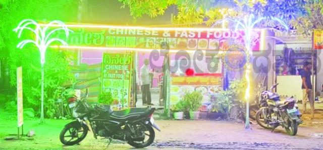 ಇಂಡಿಯಲ್ಲಿ ಹೆಚ್ಚುತ್ತಿರುವ ಚೈನೀಸ್ ಫಾಸ್ಟ್ಫುಡ್ ಅಂಗಡಿಗಳು: ಆಹಾರ ಸುರಕ್ಷತೆ ಬಗ್ಗೆ ಸಾರ್ವಜನಿಕರ ಆತಂಕ  