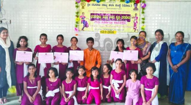 ಗುರು ಪೂರ್ಣಿಮೆ ಅಂಗವಾಗಿ ಪ್ರತಿಭಾವಂತ ವಿದ್ಯಾರ್ಥಿಗಳಿಗೆ ಸನ್ಮಾನ  