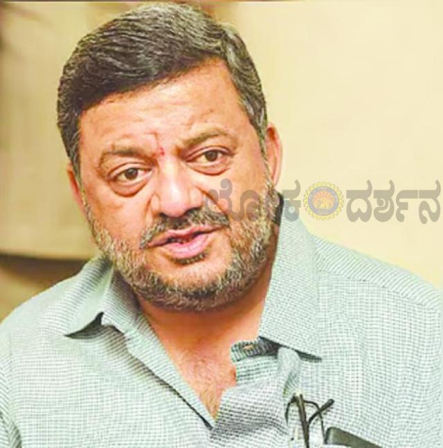 ಕರ್ನಾಟಕ ಸಚಿವ ಸಂಪುಟ ವಿಸ್ತರಣೆ ಹಿಂದೆ 'ಹೆಚ್ಚಿನ ಲಾಭ'ದ ಕಾರಣವಿದೆಯೇ? ಎಐಸಿಸಿಯಿಂದ ಸ್ಪಷ್ಟನೆ ಕೇಳಿದ ಬಿಜೆಪಿ