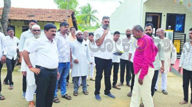 ರಾಮಾಪೂರಸೈಟ್ನ 26 ಮತ್ತು 27ನೇ ವಾರ್ಡ್ಗಳಲ್ಲಿ ಅಭಿವೃದ್ಧಿ ಕಾಮಗಾರಿಗಳ ಪರೀಶೀಲನೆ: ಅಧಿಕಾರಿಗಳಿಗೆ ಶಾಸಕ ವಿಶ್ವಾಸ ವೈದ್ಯ ಕಟ್ಟುನಿಟ್ಟಿನ ಸೂಚನೆ  