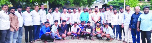 ಬೇರೆಡೆಗೆ ತೆರಳಿದ ಕಾರ್ಯಕರ್ತರನ್ನು ಮರಳಿ ಪಕ್ಷಕ್ಕೆ ಕರೆತನ್ನಿ: ಬಿಜೆಪಿ ಮುಖಂಡ ಮಡಿವಾಳಪ್ಪ ಬೀದರಗಡ್ಡಿ  