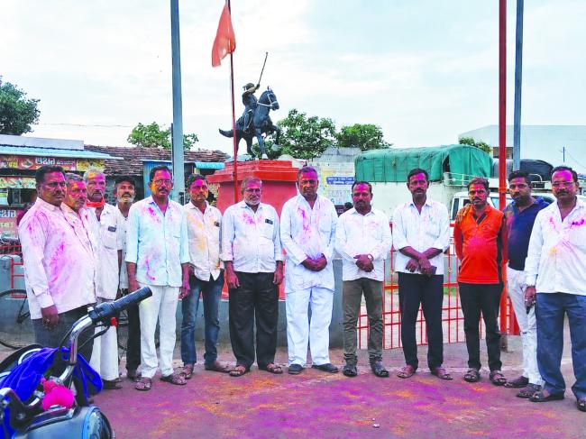 ಸಚಿವರಾದ ಲಕ್ಷ್ಮಣ ಸವದಿ: ಸಂಬರಗಿ ಗ್ರಾಮದಲ್ಲಿ ಸಂಭ್ರಮಾಚರಣೆ  