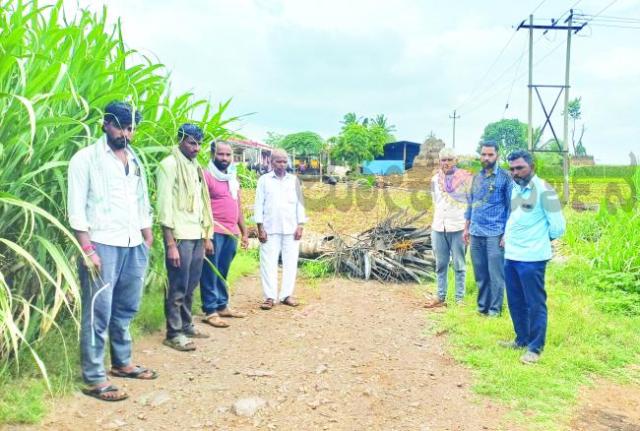 ಎರಡು ತಿಂಗಳಿನಿಂದ ರಸ್ತೆ ಬಂದ್‌: ರೈತರು, ಶಾಲಾ ಮಕ್ಕಳಿಗೆ ತೀವ್ರ ತೊಂದರೆ  