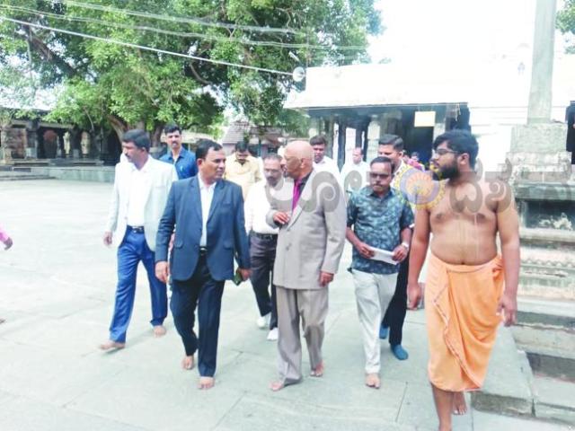 ಕೆ.ಎನ್‌.ಫಣೀಂದ್ರ ಅವರಿಂದ ಗದುಗಿನ ವೀರ ನಾರಾಯಣ ದರ್ಶನ  